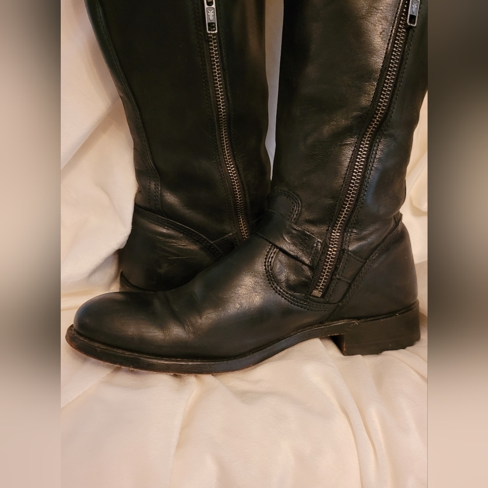 Frye 8.5 black boots - Picture 2 of 6